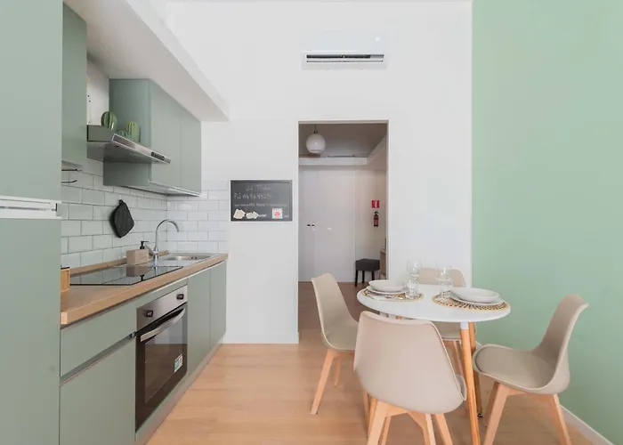 Zanzurmiddlehouse Apartment Rom